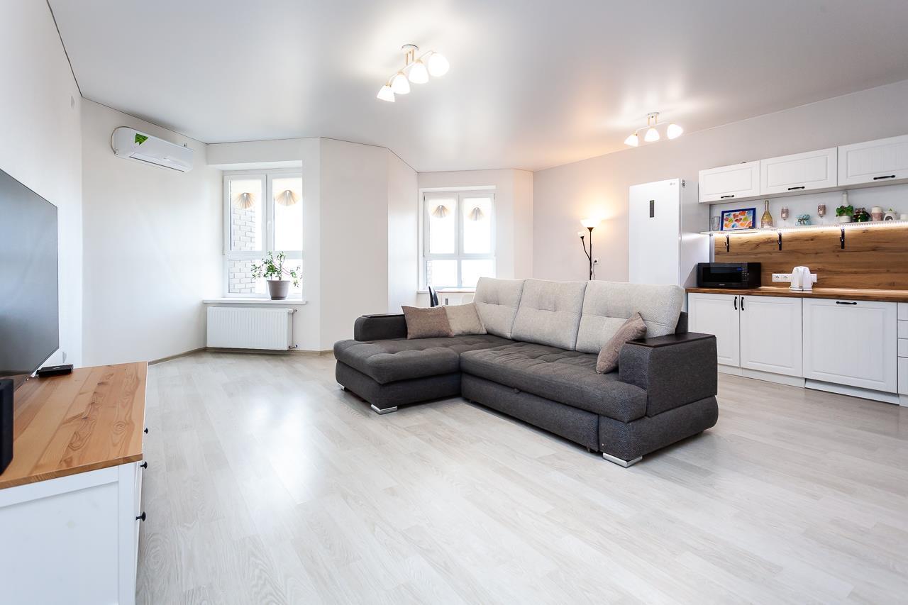 Фото №1: 3-комнатная квартира 103 м² - Краснодар, Пашковский, Карасунский внутригородской округ, мкр. жилой комплекс Империал, ул. Леонида Лаврова, 8к1ск1