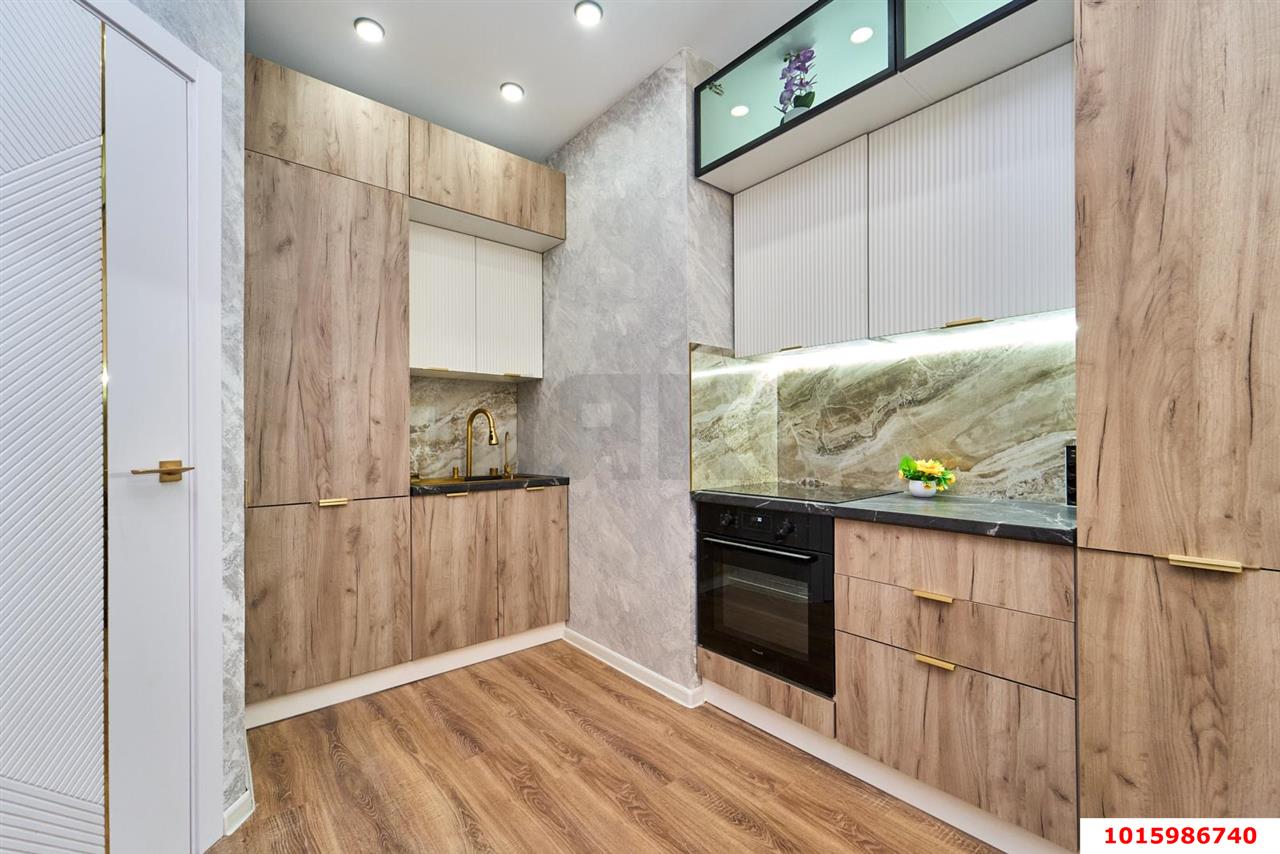 Фото №3: 1-комнатная квартира 35 м² - Краснодар, Прикубанский внутригородской округ, ЖК Лучший, мкр. имени Петра Метальникова, ул. Петра Метальникова, 38