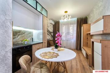 Фото №1: 1-комнатная квартира 35 м² - Краснодар, мкр. имени Петра Метальникова, ул. Петра Метальникова, 38