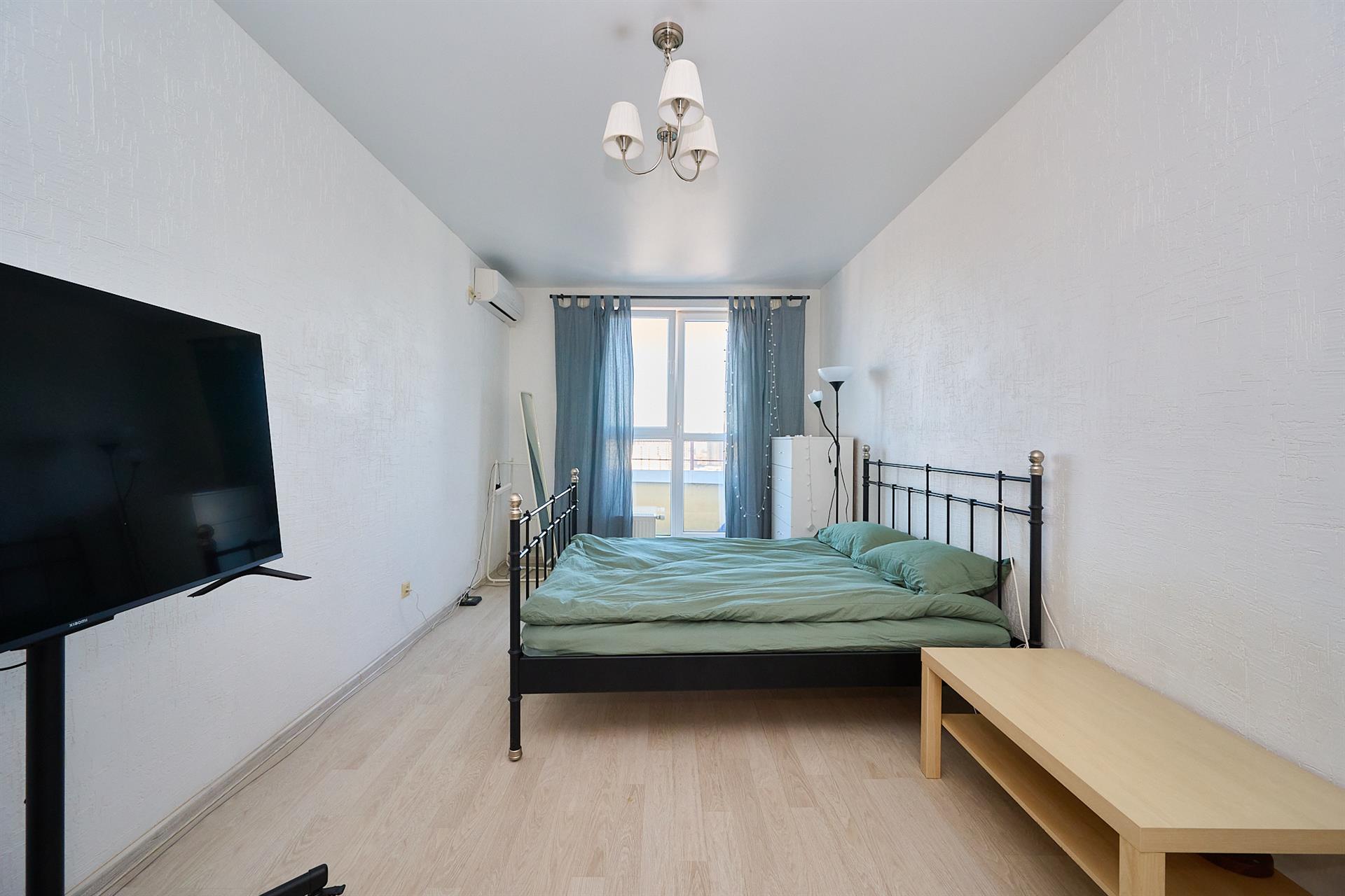 Фото №1: 1-комнатная квартира 42 м² - Краснодар, Центральный внутригородской округ, Центральный, мкр. ЖК Большой, ул. Красная, 176лит2