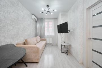 Фото №1: 1-комнатная квартира 35 м² - Краснодар, мкр. имени Петра Метальникова, ул. Цезаря Куникова, 24к3