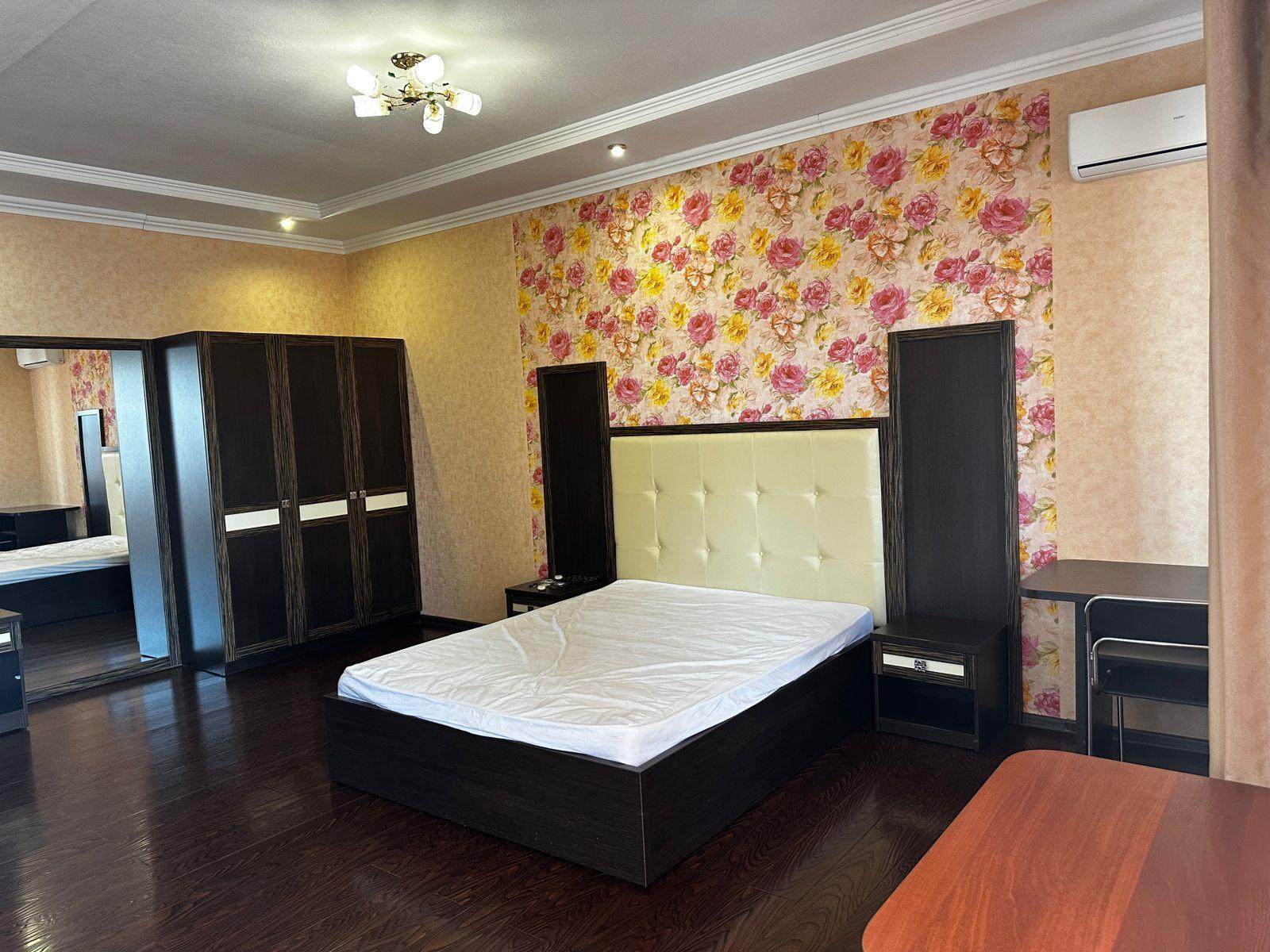 Фото №2: Дом 470 м² + 3.29 сот. - Краснодар, Центральный внутригородской округ, мкр. Дубинка, ул. Черноморская, 47