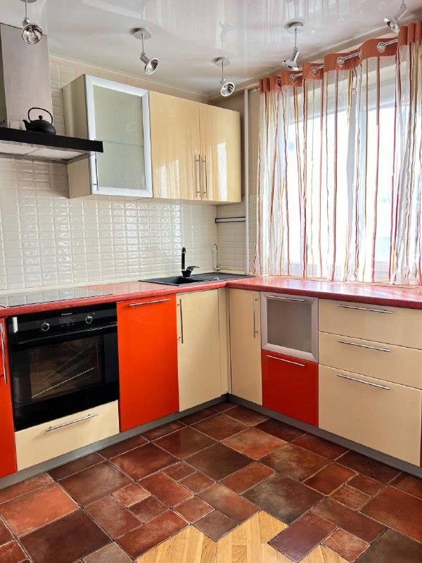 Фото №2: 3-комнатная квартира 82 м² - Краснодар, Западный внутригородской округ, мкр. Юбилейный, б-р Платановый, 2