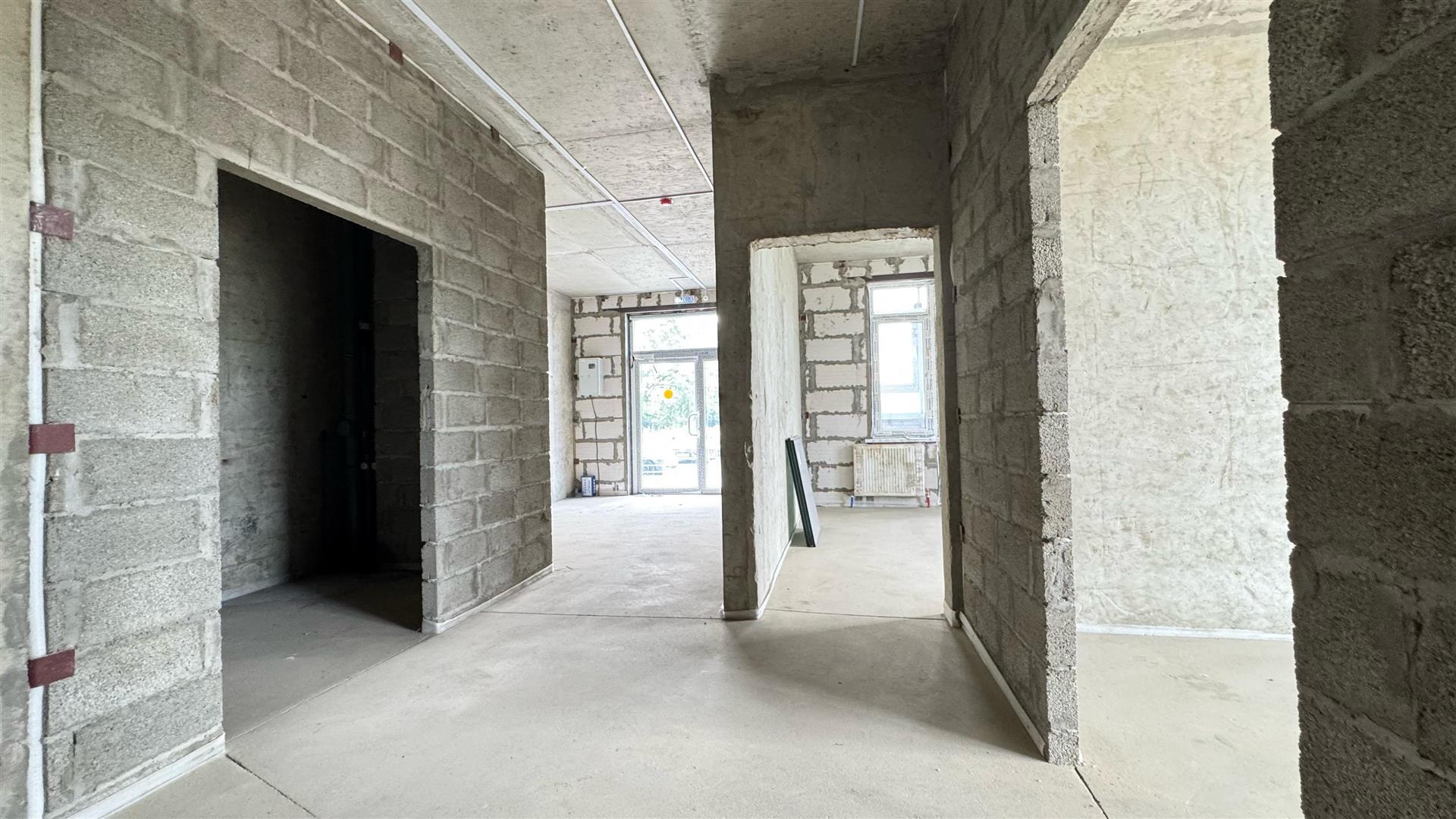 Фото №3: Коммерция 69 м² - Краснодар, Почтовый, Карасунский внутригородской округ, мкр. Гидростроителей, ул. имени Валерия Гассия, 4/7к4