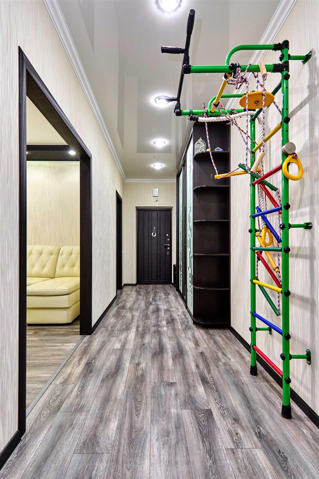 Фото №13: 3-комнатная квартира 91 м² - Краснодар, Краевая Клиническая Больница, мкр. Прикубанский внутригородской округ, ул. Домбайская, 12