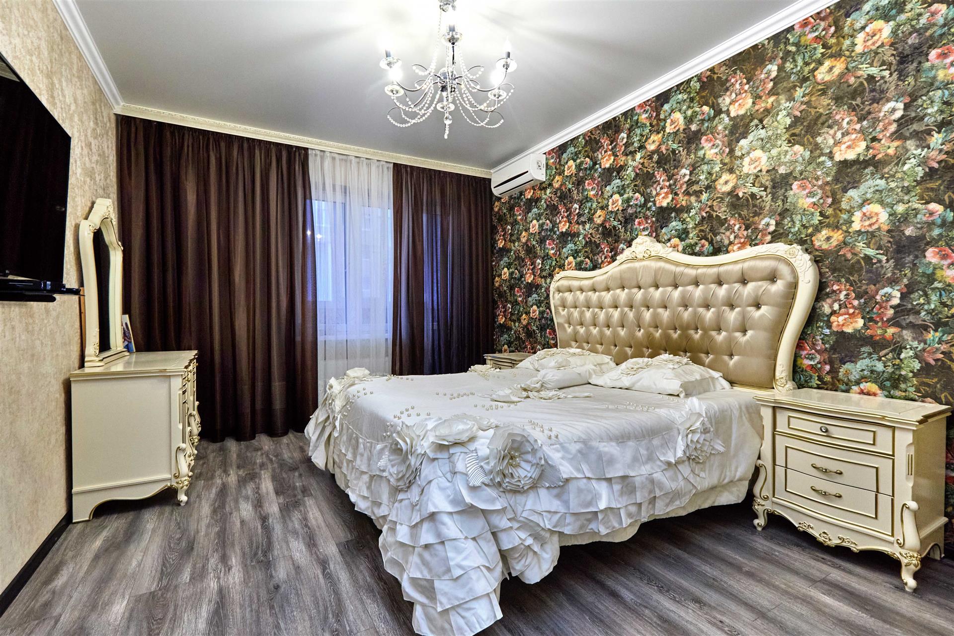 Фото №1: 3-комнатная квартира 91 м² - Краснодар, Краевая Клиническая Больница, мкр. Прикубанский внутригородской округ, ул. Домбайская, 12