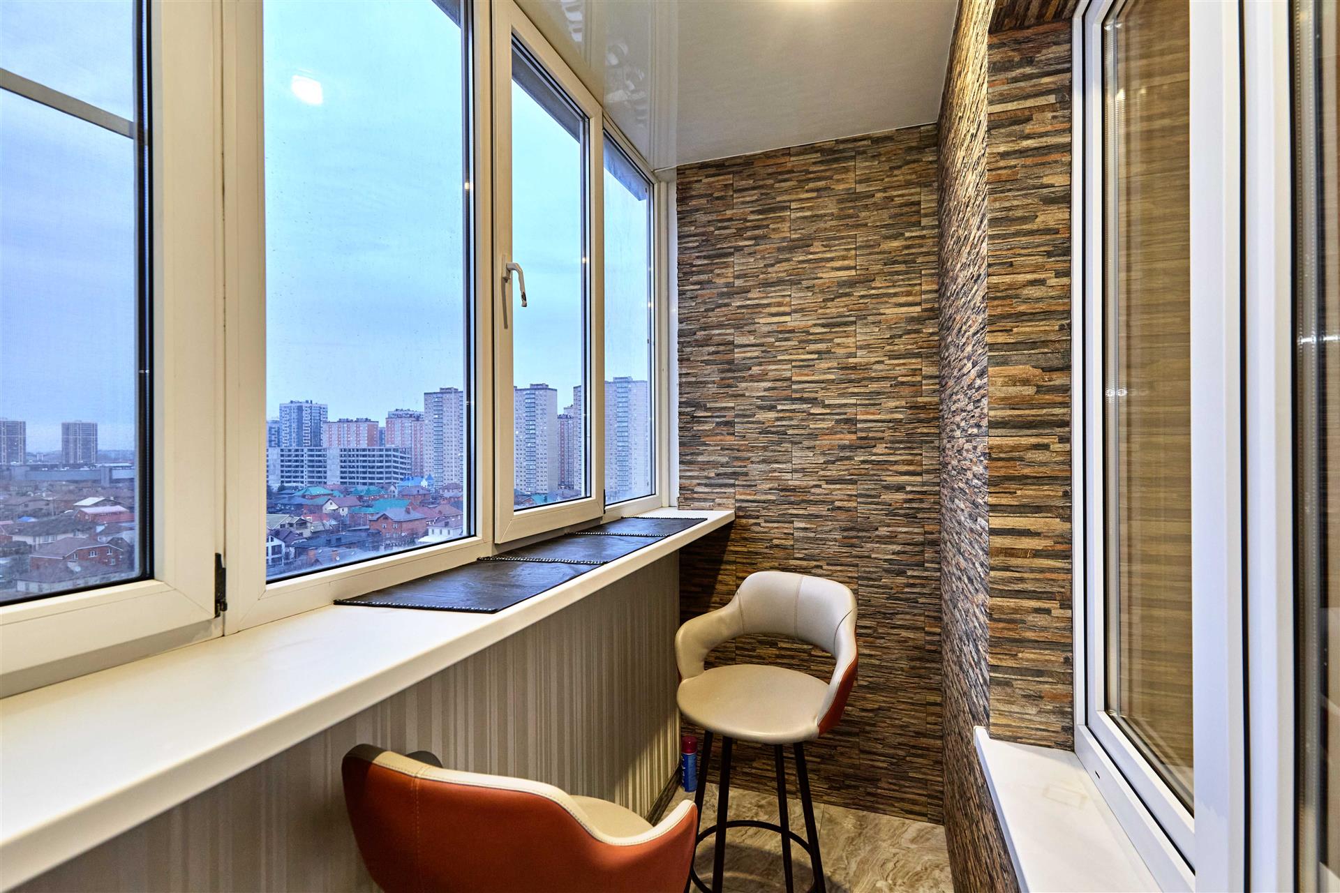 Фото №11: 3-комнатная квартира 91 м² - Краснодар, Краевая Клиническая Больница, мкр. Прикубанский внутригородской округ, ул. Домбайская, 12