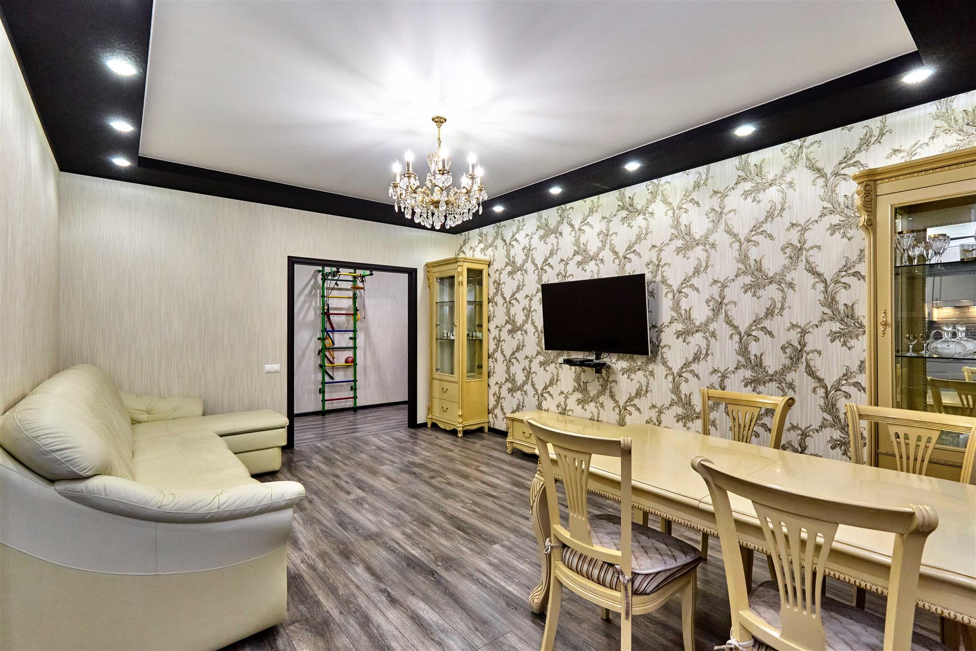 Фото №7: 3-комнатная квартира 91 м² - Краснодар, Краевая Клиническая Больница, мкр. Прикубанский внутригородской округ, ул. Домбайская, 12