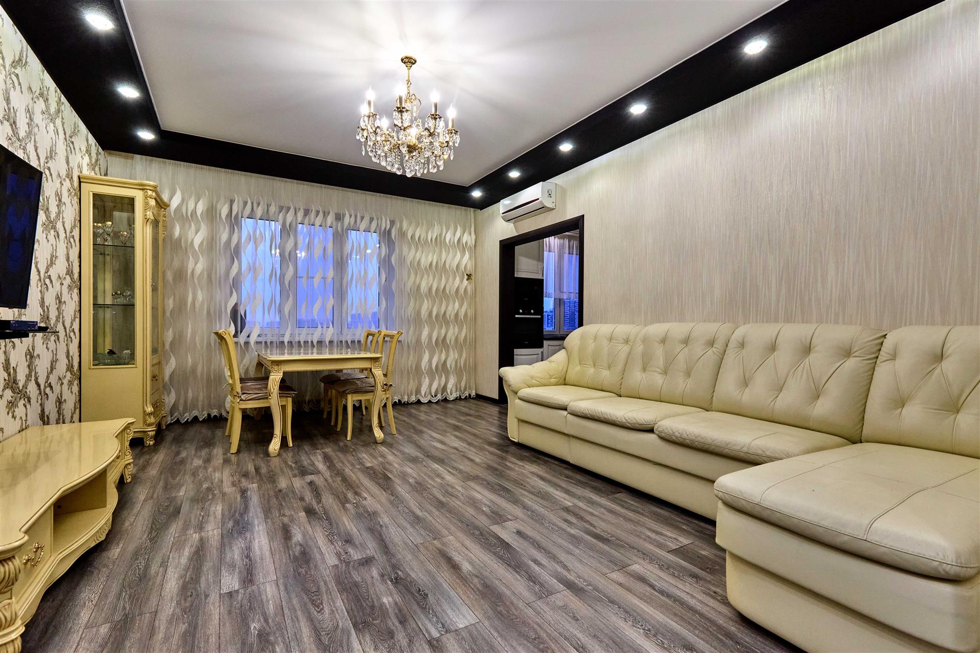 Фото №5: 3-комнатная квартира 91 м² - Краснодар, Краевая Клиническая Больница, мкр. Прикубанский внутригородской округ, ул. Домбайская, 12