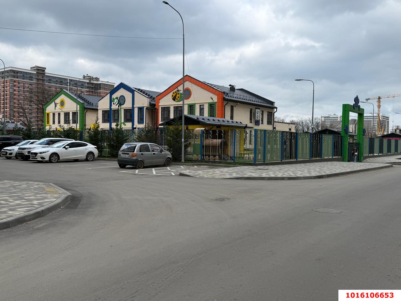 Фото №3: Торговое помещение 83 м² - Краснодар, Прикубанский внутригородской округ, мкр. жилой комплекс Сармат, ул. Константина Гондаря, 98