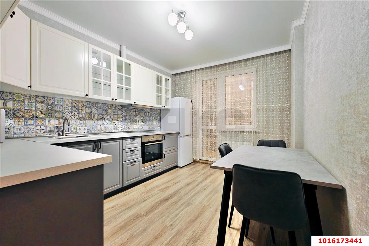 Фото №1: 1-комнатная квартира 50 м² - Краснодар, Прикубанский внутригородской округ, Фестивальный, мкр. жилой комплекс На высоте, ул. Каляева, 263/4к2