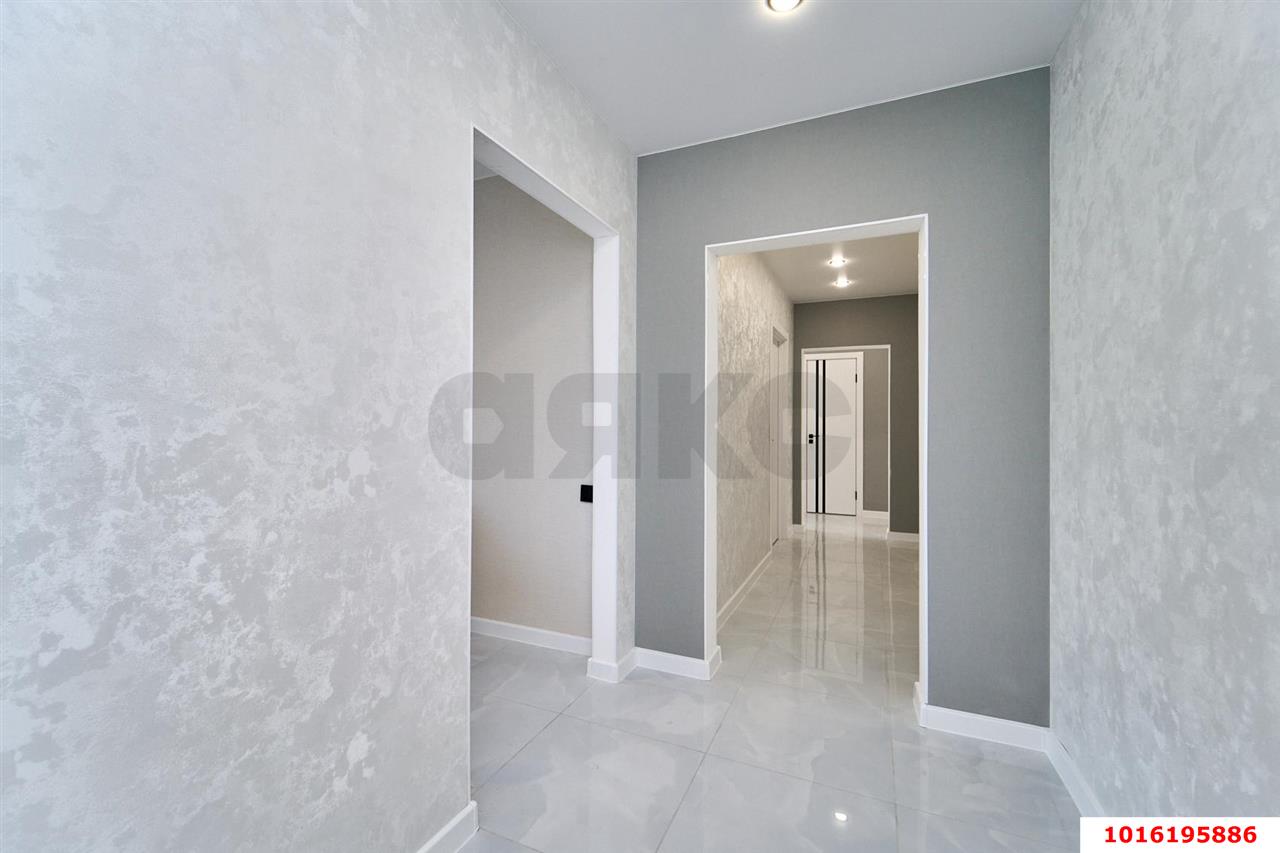 Фото №12: 3-комнатная квартира <span class="whitespace-nowrap">75 м²</span>, <span class="whitespace-nowrap">5/16 эт.</span> - Краснодар, Прикубанский внутригородской округ, мкр. Микрохирургии глаза, ул. Академика Лукьяненко, 8