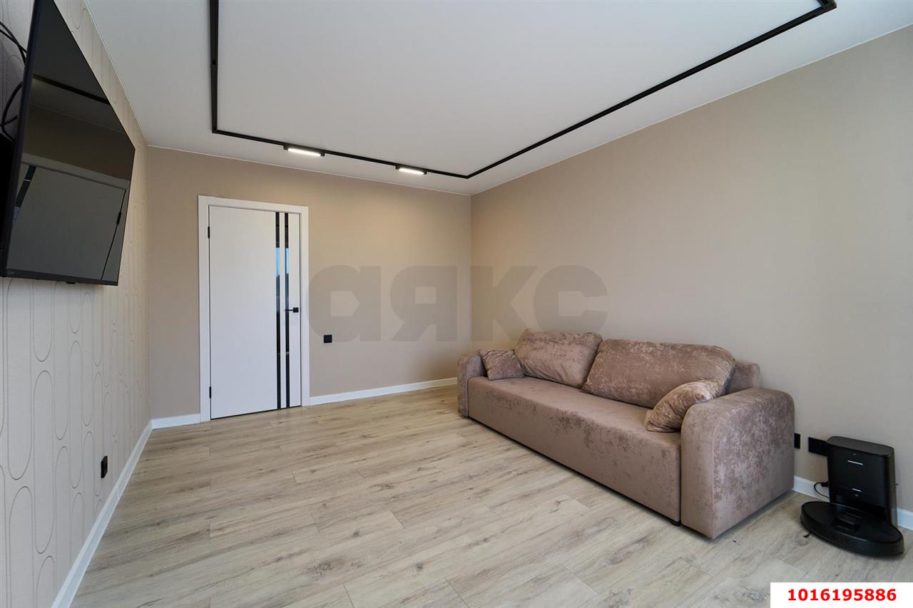 Фото №6: 3-комнатная квартира <span class="whitespace-nowrap">75 м²</span>, <span class="whitespace-nowrap">5/16 эт.</span> - Краснодар, Прикубанский внутригородской округ, мкр. Микрохирургии глаза, ул. Академика Лукьяненко, 8