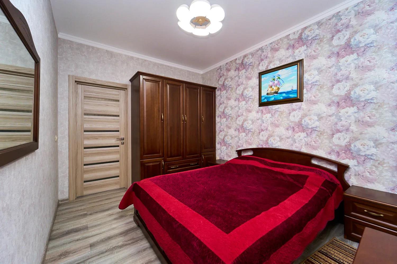 Фото №6: 3-комнатная квартира 97 м² - Краснодар, Центральный внутригородской округ, мкр. Дубинка, ул. 6-я Линия Поймы реки Кубань