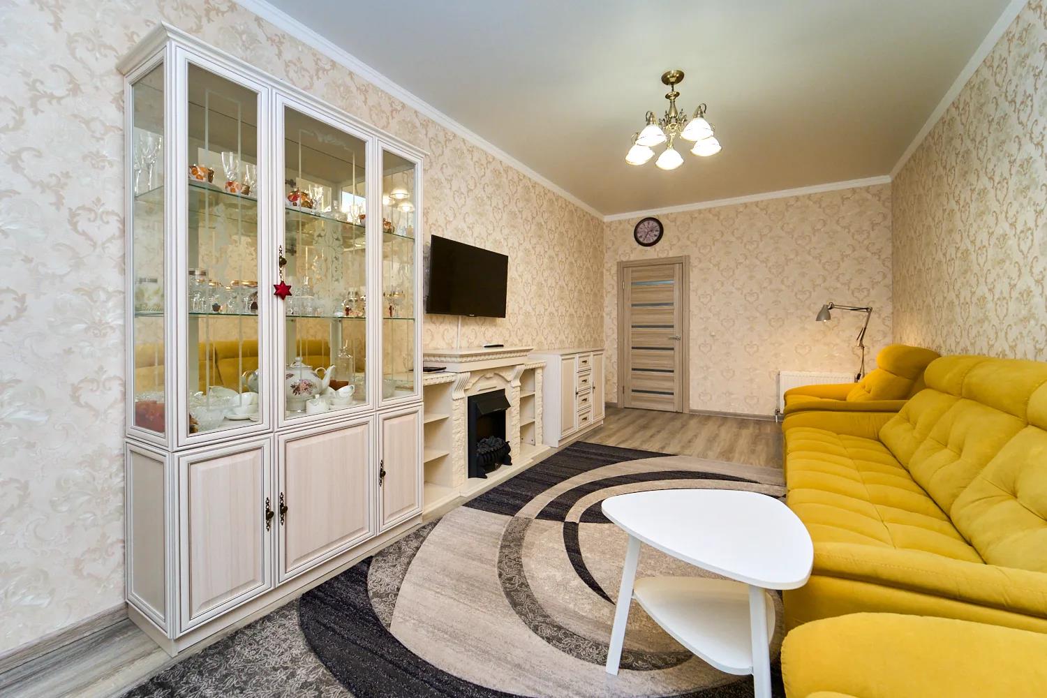 Фото №1: 3-комнатная квартира 97 м² - Краснодар, Центральный внутригородской округ, мкр. Дубинка, ул. 6-я Линия Поймы реки Кубань