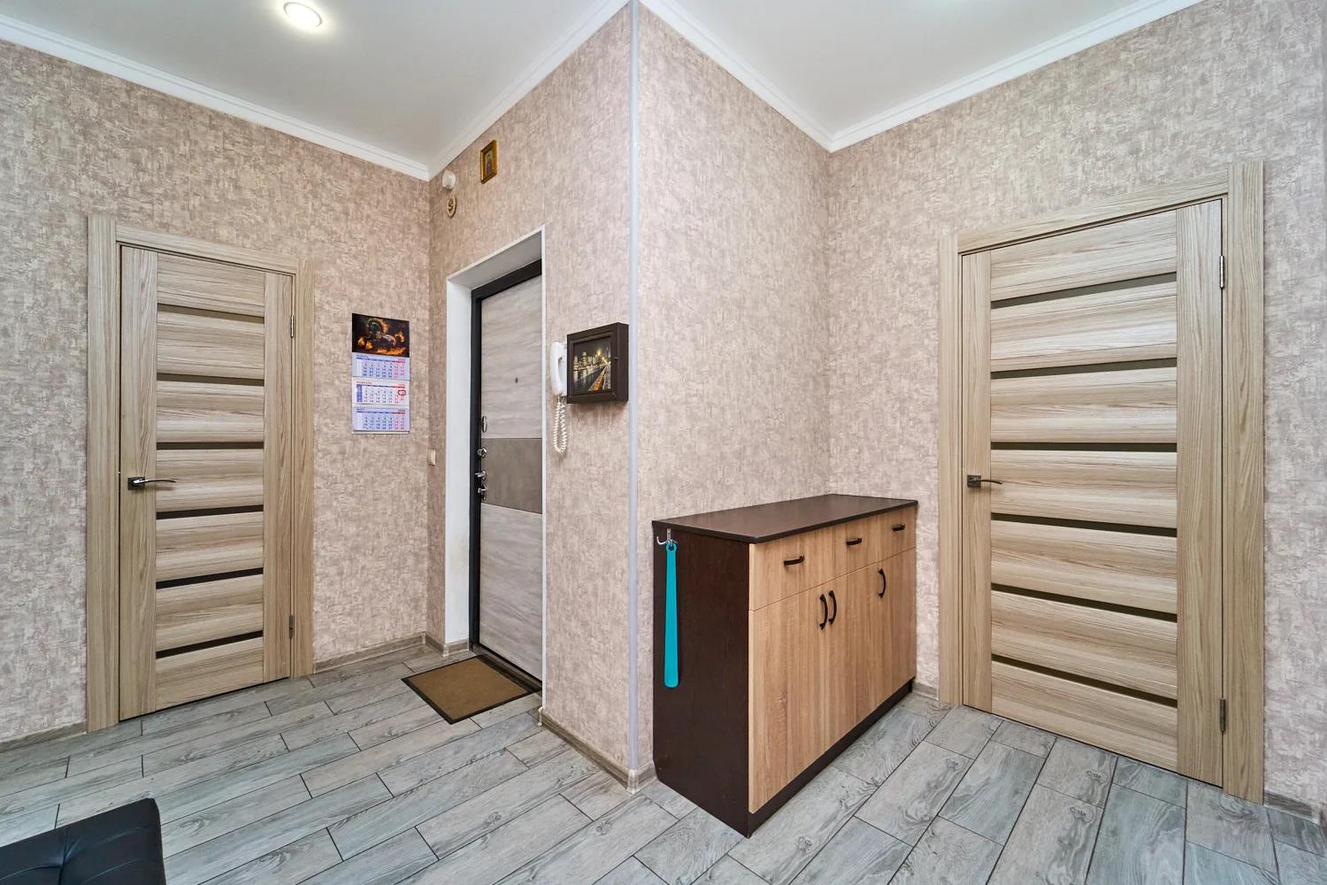 Фото №11: 3-комнатная квартира 97 м² - Краснодар, Центральный внутригородской округ, мкр. Дубинка, ул. 6-я Линия Поймы реки Кубань