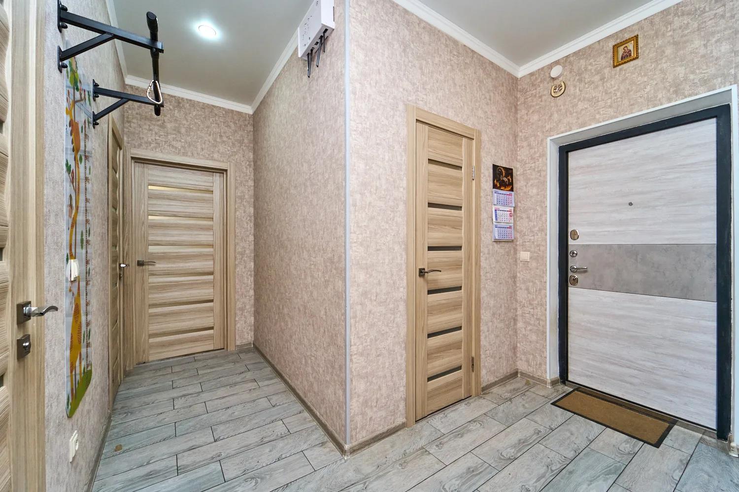 Фото №13: 3-комнатная квартира 97 м² - Краснодар, Центральный внутригородской округ, мкр. Дубинка, ул. 6-я Линия Поймы реки Кубань