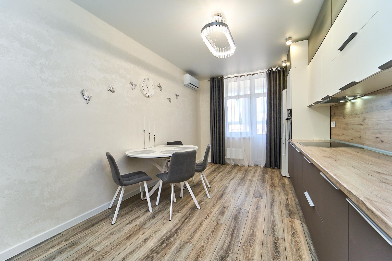 Фото №2: 2-комнатная квартира 72 м² - Краснодар, Прикубанский внутригородской округ, мкр. Достояние, ул. Григория Булгакова, 10