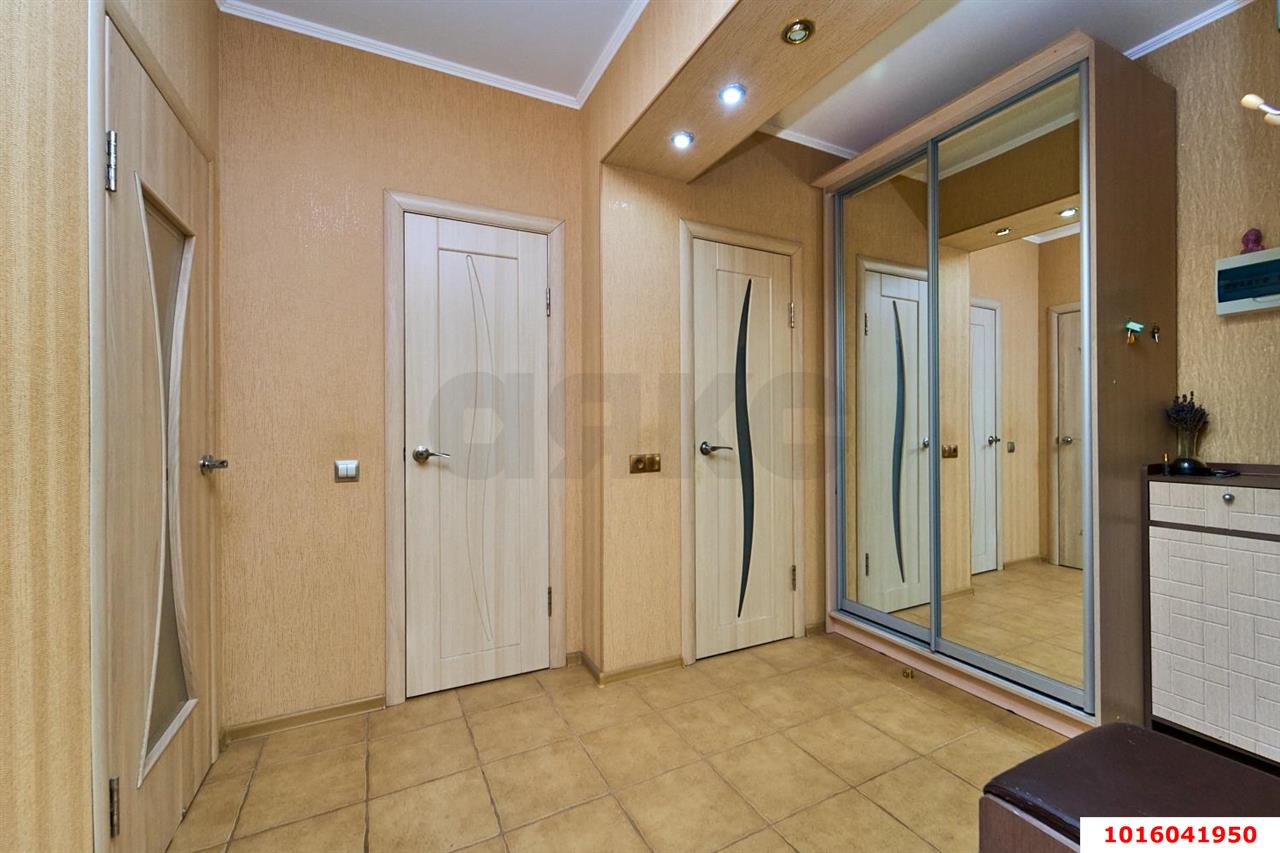 Фото №9: 2-комнатная квартира 61 м² - Краснодар, Прикубанский внутригородской округ, Завод Радиоизмерительных Приборов, мкр. Музыкальный, ул. имени С.С. Прокофьева, 29