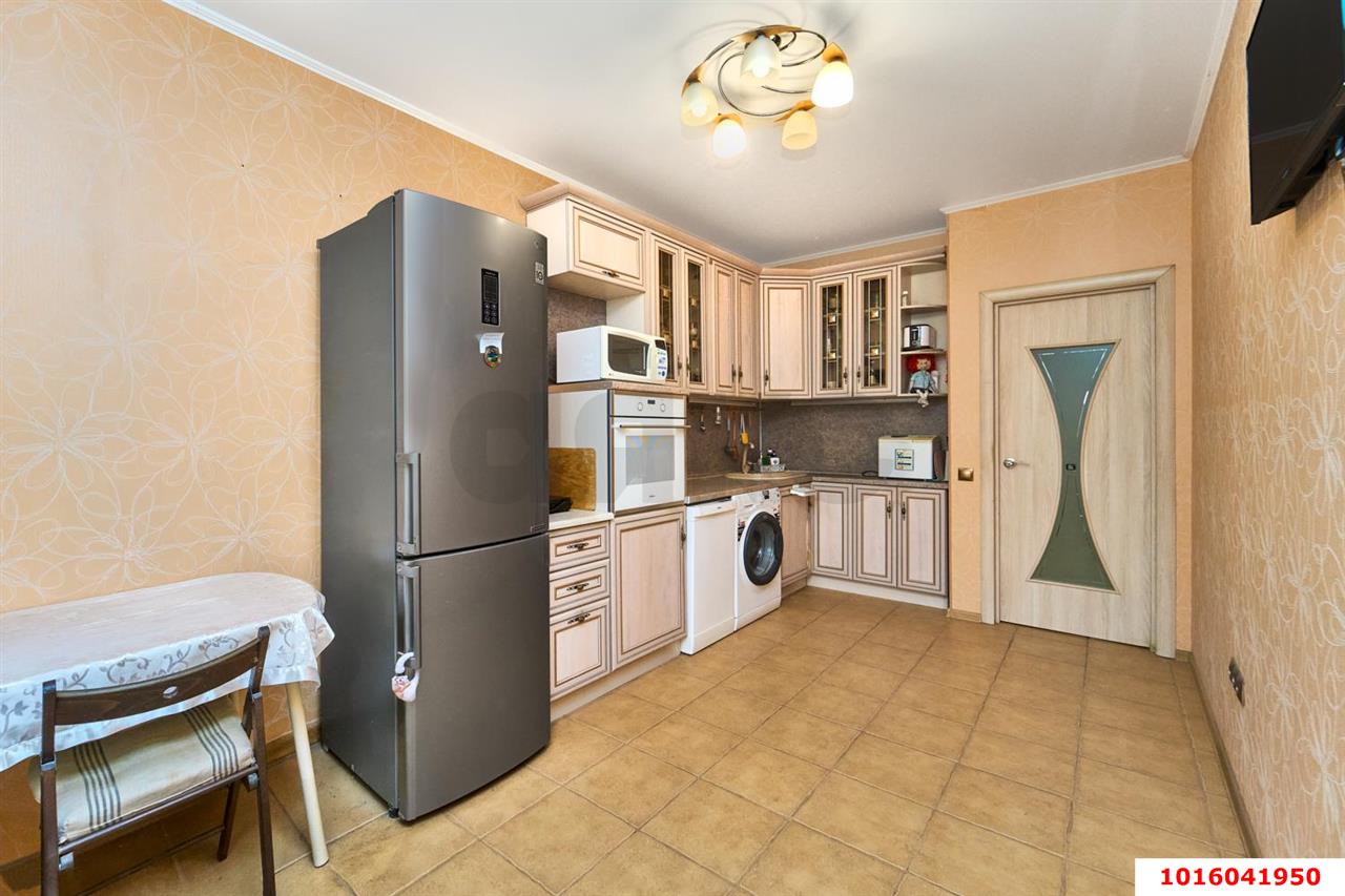 Фото №2: 2-комнатная квартира 61 м² - Краснодар, Прикубанский внутригородской округ, Завод Радиоизмерительных Приборов, мкр. Музыкальный, ул. имени С.С. Прокофьева, 29