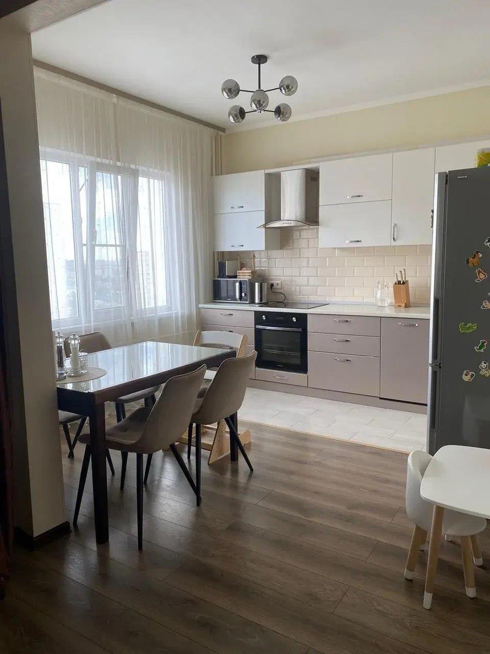 Фото №4: 2-комнатная квартира 78 м² - Краснодар, Прикубанский внутригородской округ, мкр. имени Маршала Жукова, ул. Александра Покрышкина, 2/1