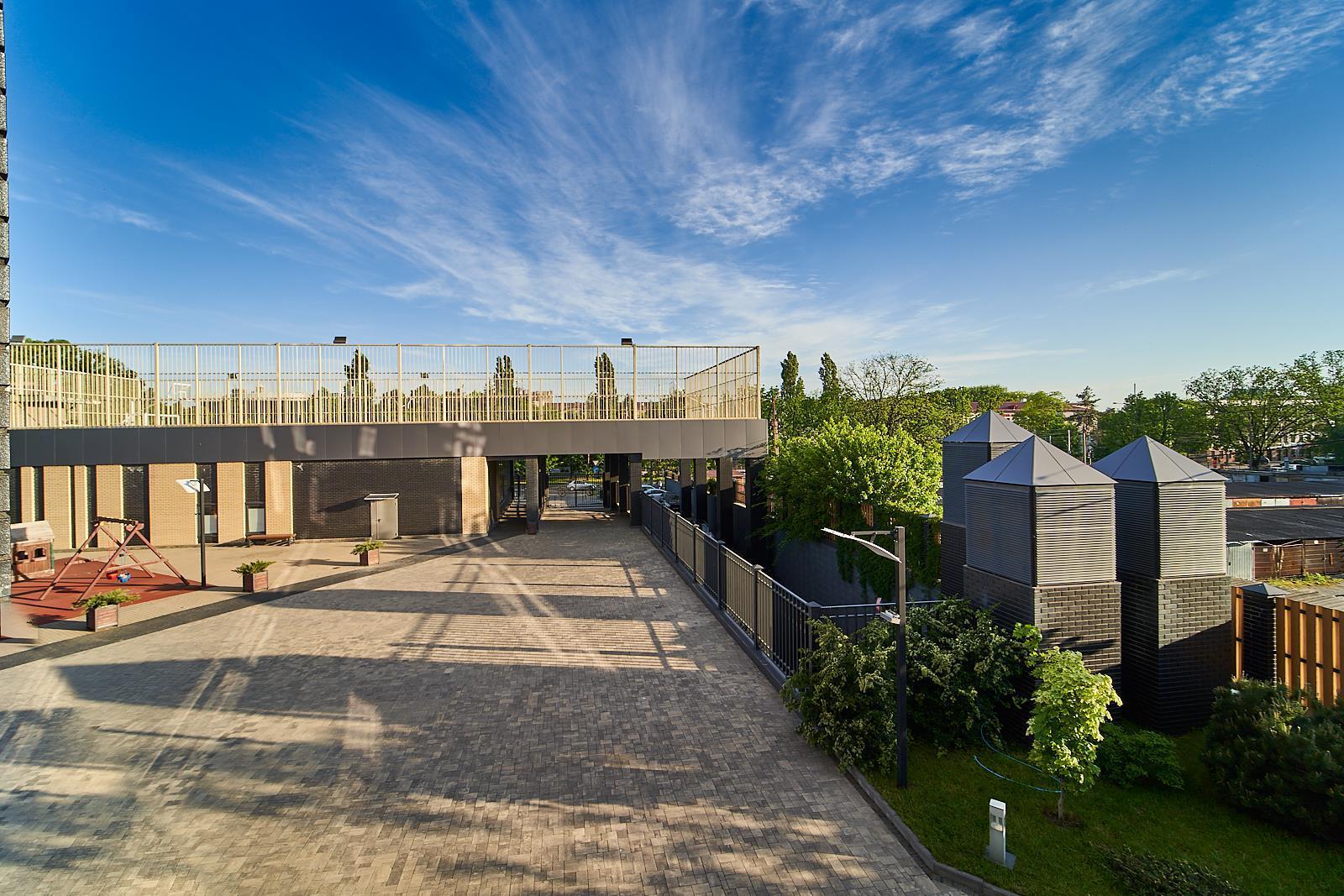 Фото №8: 1-комнатная квартира 43 м² - Краснодар, Центральный внутригородской округ, Завод Измерительных Приборов, мкр. ЖК Сказка, ул. имени 40-летия Победы, 15