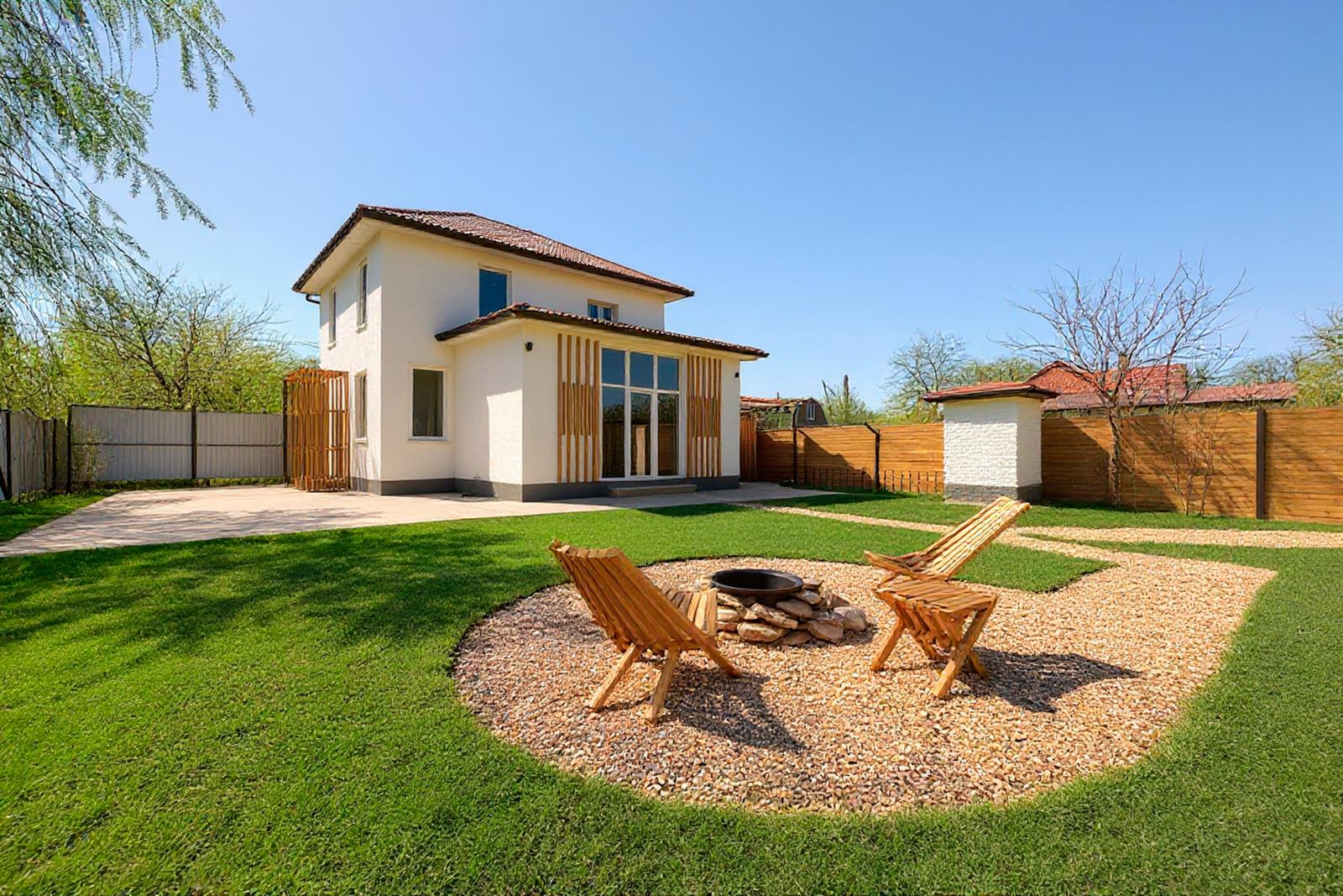 Фото №1: Дом 78 м² + 6 сот. - Завода Измерительных Приборов, мкр. Карасунский внутригородской округ, ул. Сливовая, 657