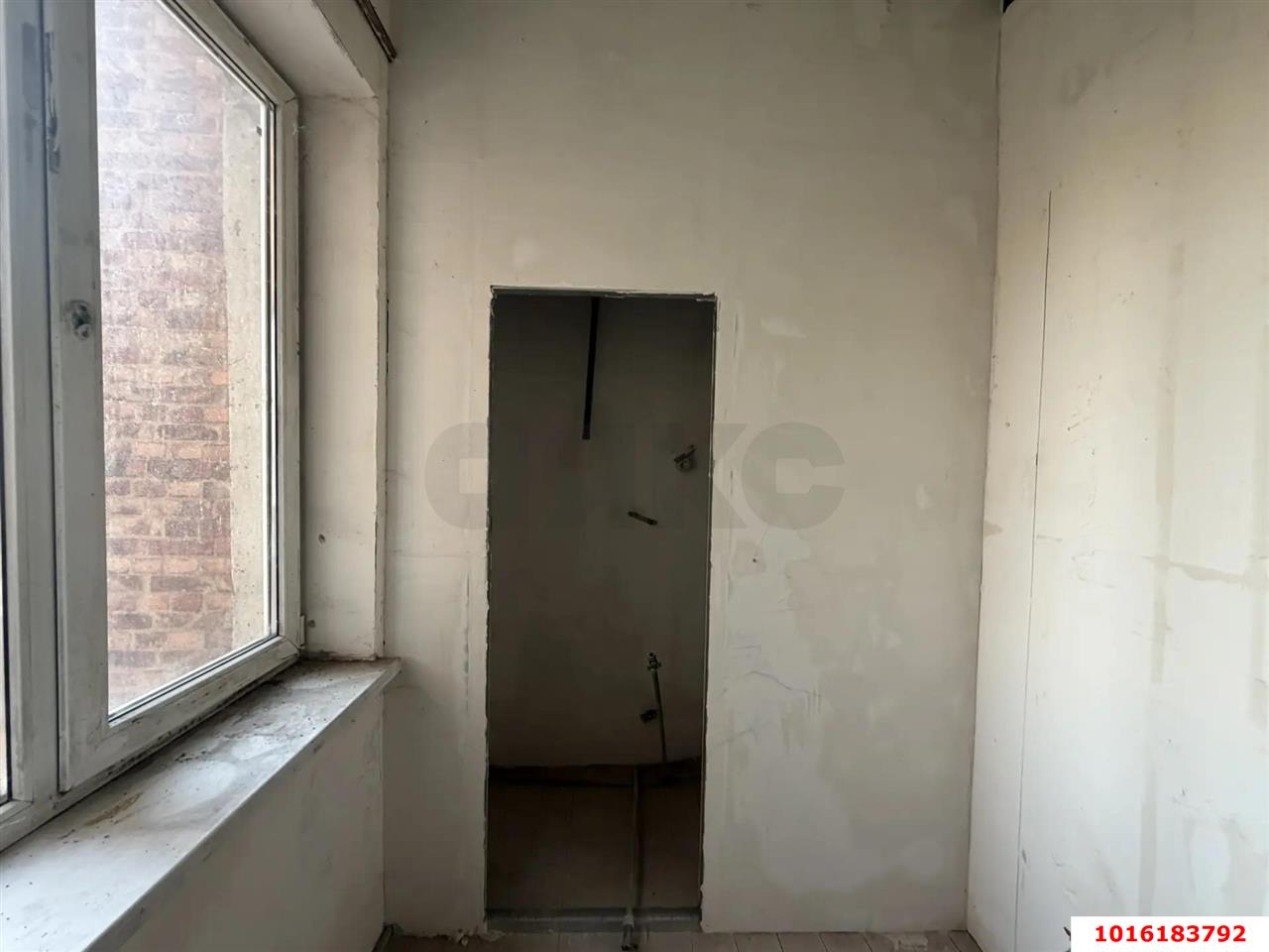 Фото №2: Комната 19 м² - Краснодар, Центральный внутригородской округ, мкр. Центральный, ул. Митрофана Седина, 2