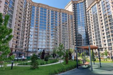 Фото №1: 1-комнатная квартира 51 м² - Краснодар, мкр. Западный внутригородской округ, ул. имени Дзержинского, 95