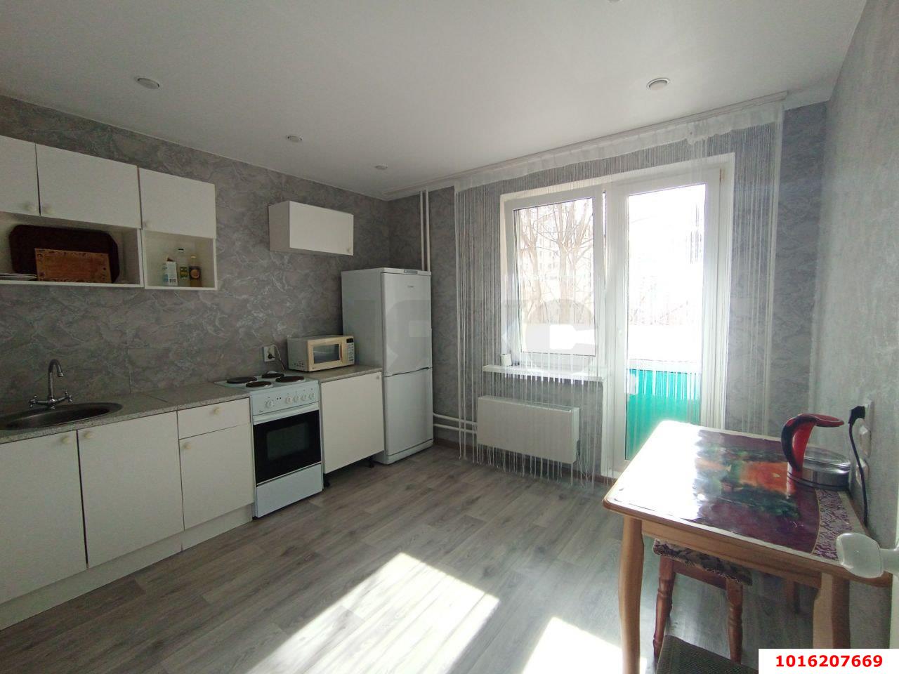 Фото №1: 2-комнатная квартира 56 м² - Краснодар, ул. Героя А.А. Аверкиева, 6