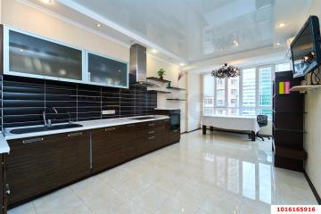 Фото №1: 2-комнатная квартира 79 м² - Краснодар, мкр. Центральный, ул. Постовая, 29