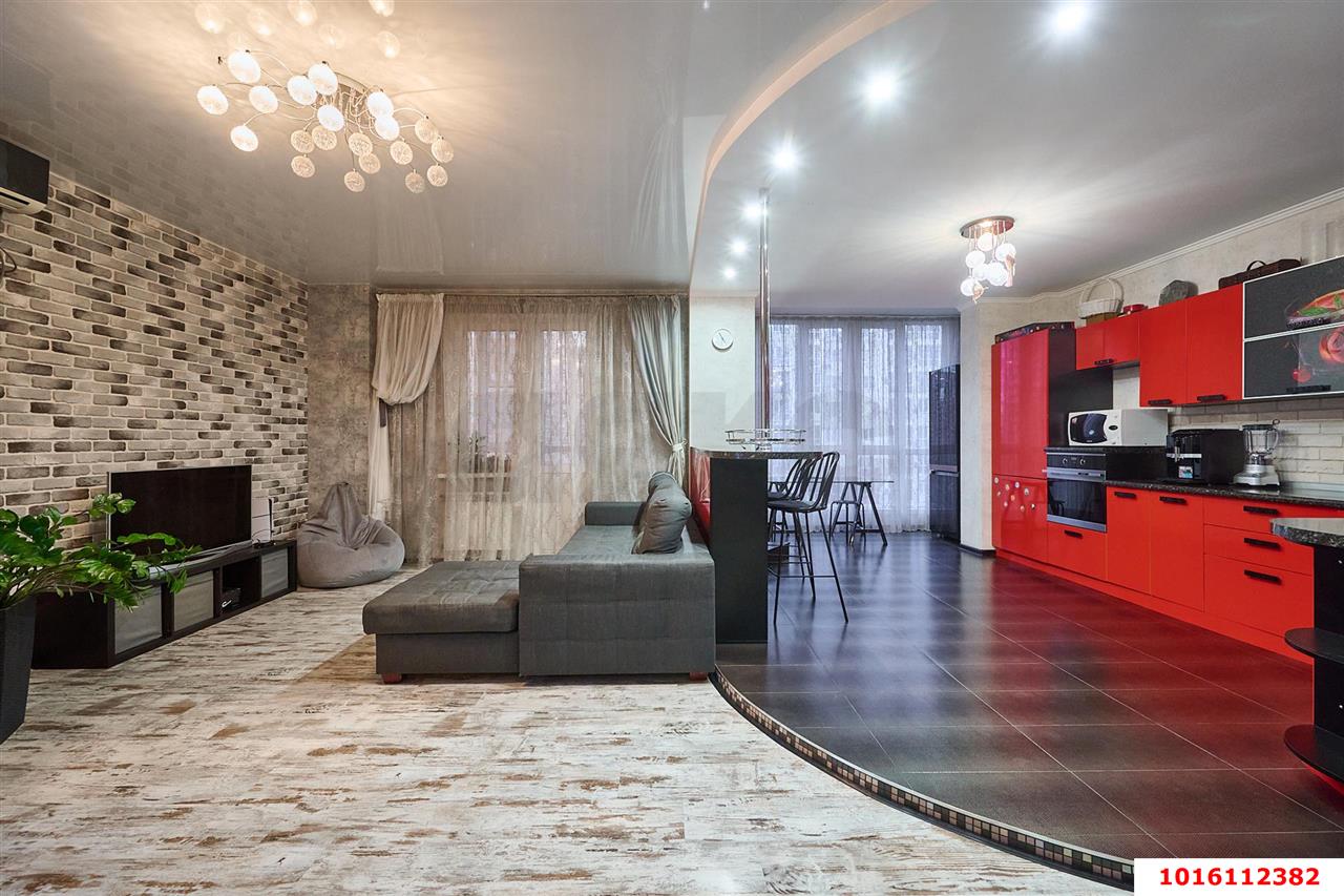 Фото №1: 2-комнатная квартира 70 м² - Краснодар, Прикубанский внутригородской округ, Солнечный, мкр. Фестивальный, ул. Яна Полуяна, 39