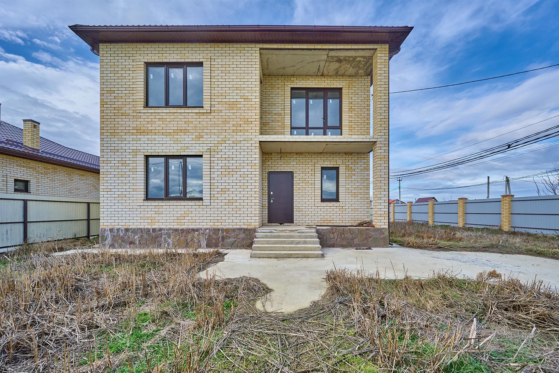 Фото №3: Дом 217 м² + 6.45 сот. - Ленина, Карасунский внутригородской округ, п. коттеджный  Зелёная Роща, ул. Ясеневая, 25