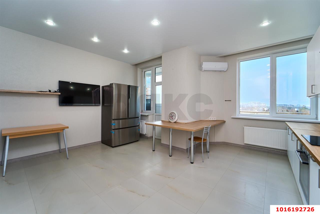 Фото №2: 2-комнатная квартира 99 м² - Краснодар, Центральный, Центральный внутригородской округ, мкр. Западный внутригородской округ, ул. Кубанская набережная, 56