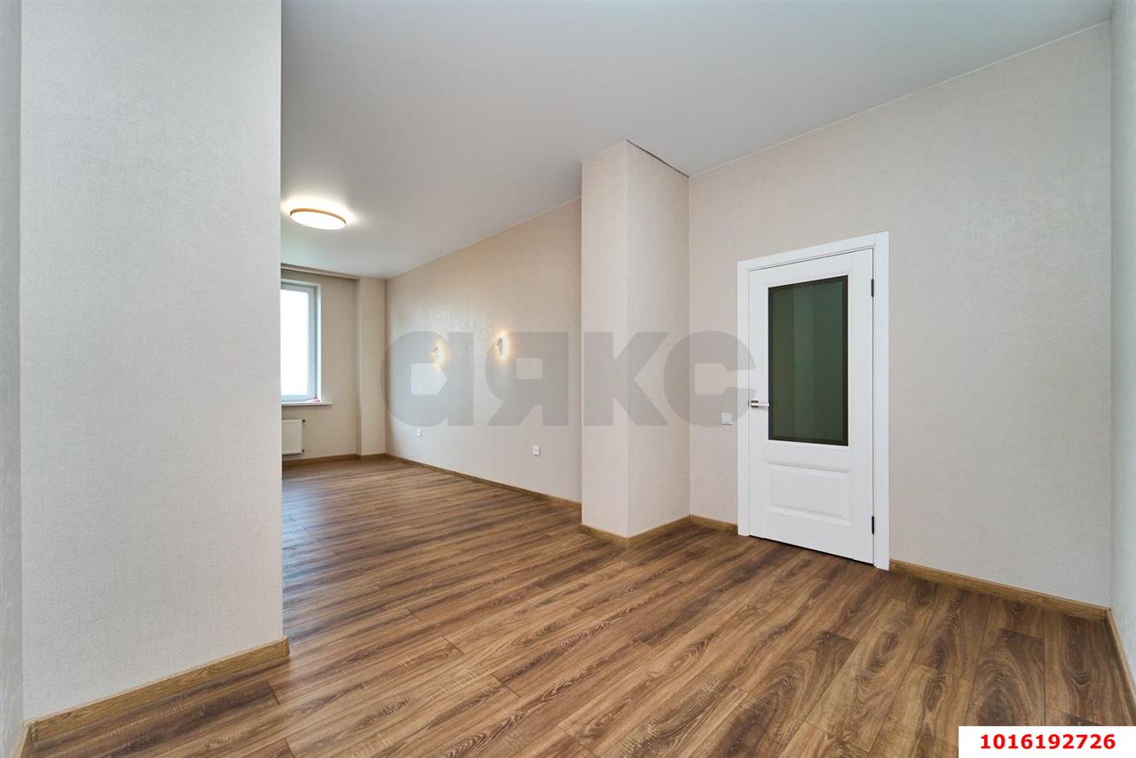 Фото №10: 2-комнатная квартира 99 м² - Краснодар, Центральный, Центральный внутригородской округ, мкр. Западный внутригородской округ, ул. Кубанская набережная, 56