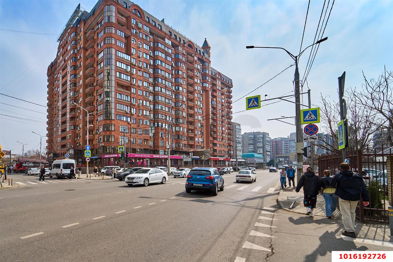 Фото №17: 2-комнатная квартира 99 м² - Краснодар, Центральный, Центральный внутригородской округ, мкр. Западный внутригородской округ, ул. Кубанская набережная, 56