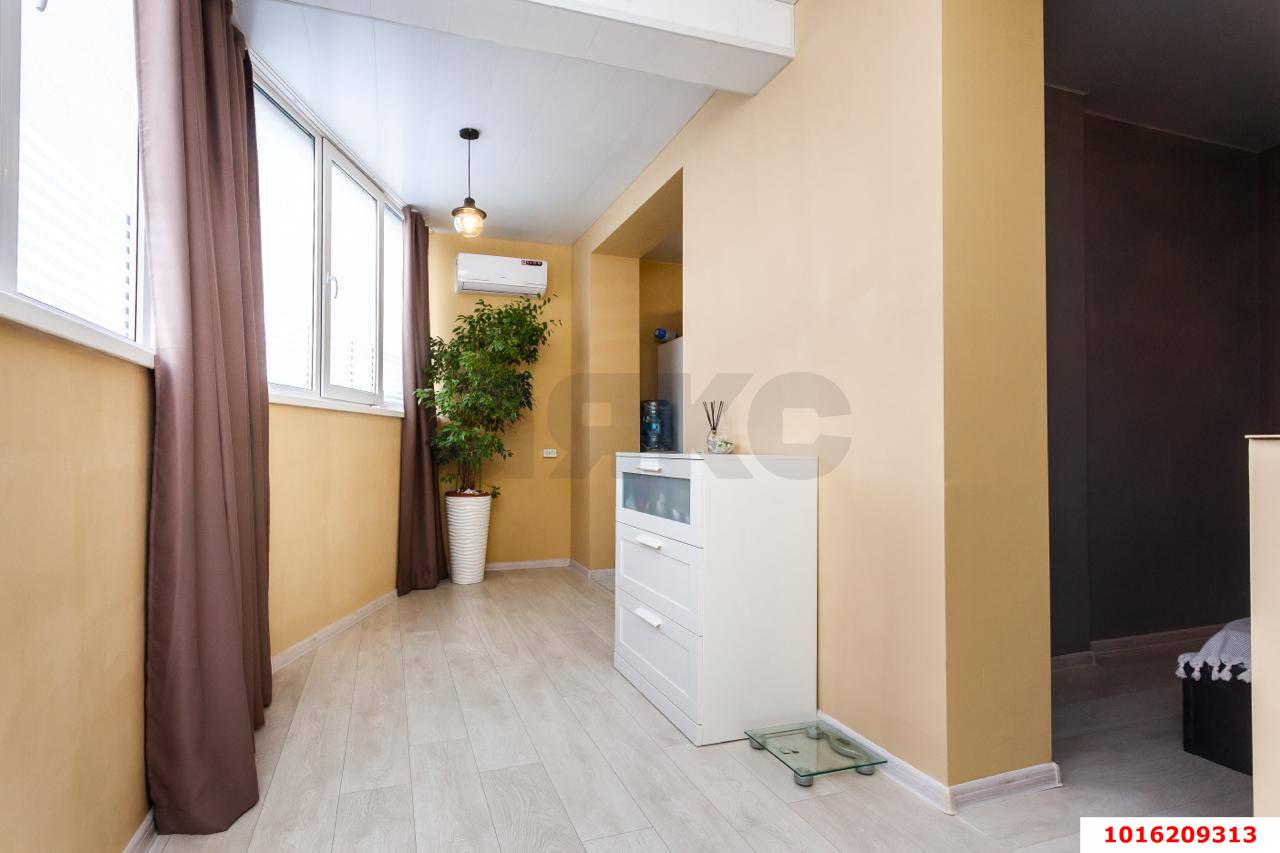 Фото №15: 3-комнатная квартира 96 м² - Краснодар, Завод Радиоизмерительных Приборов, жилой комплекс Времена Года 3, Прикубанский внутригородской округ, мкр. имени Петра Метальникова, ул. Цезаря Куникова, 24к3