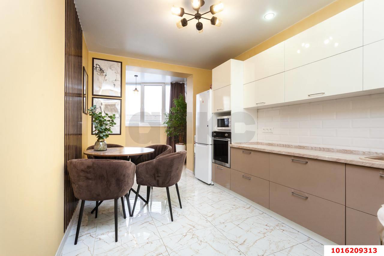 Фото №2: 3-комнатная квартира 96 м² - Краснодар, Завод Радиоизмерительных Приборов, жилой комплекс Времена Года 3, Прикубанский внутригородской округ, мкр. имени Петра Метальникова, ул. Цезаря Куникова, 24к3