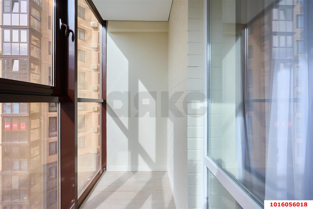 Фото №8: 1-комнатная квартира 44 м² - Краснодар, ЖК Маршал, Западный внутригородской округ, Фестивальный, мкр. жилой комплекс Маршал, ул. Гаражная, 87