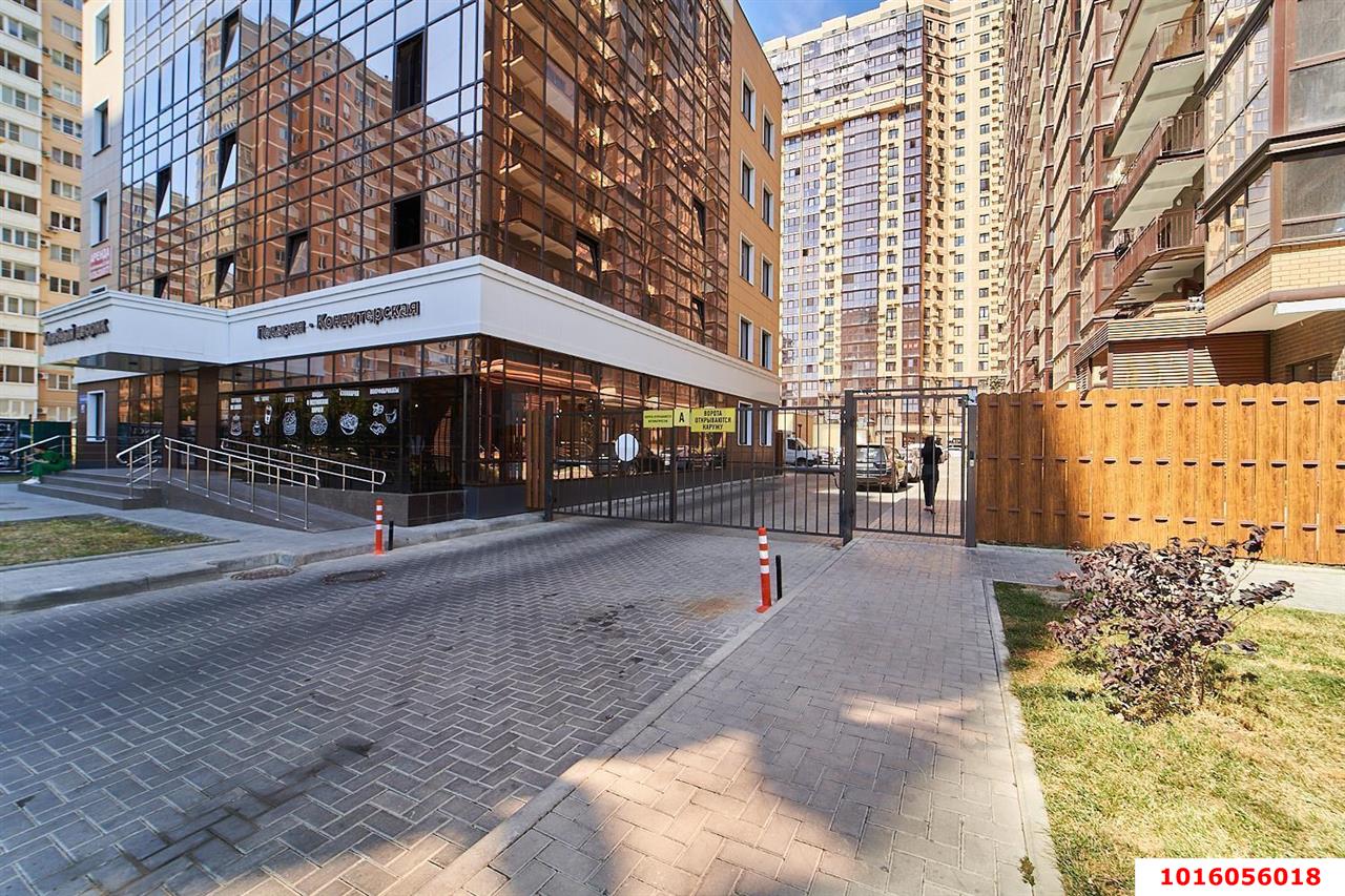 Фото №11: 1-комнатная квартира 44 м² - Краснодар, ЖК Маршал, Западный внутригородской округ, Фестивальный, мкр. жилой комплекс Маршал, ул. Гаражная, 87