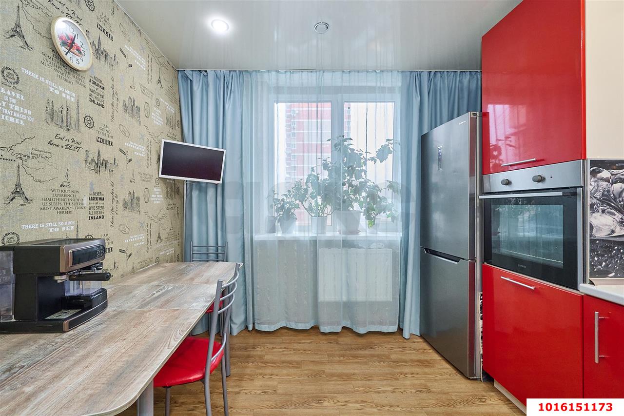 Фото №10: 3-комнатная квартира 75 м² - Краснодар, Западный внутригородской округ, Кожзавод, мкр. Военный городок № 1, ул. имени Калинина, 350/6