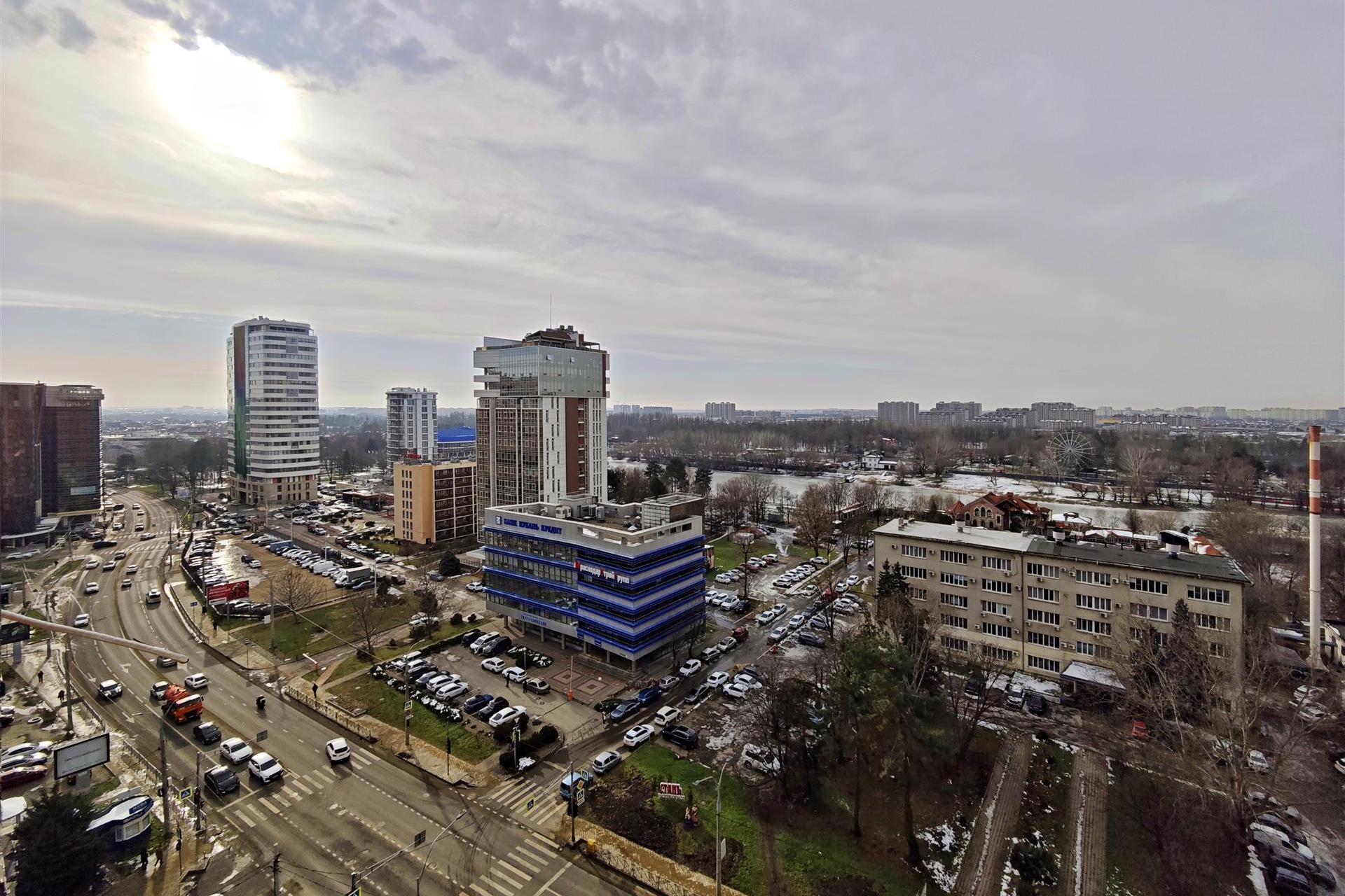 Фото №15: 3-комнатная квартира 136 м² - Краснодар, Центральный, Центральный внутригородской округ, мкр. Западный внутригородской округ, ул. Кубанская набережная, 56