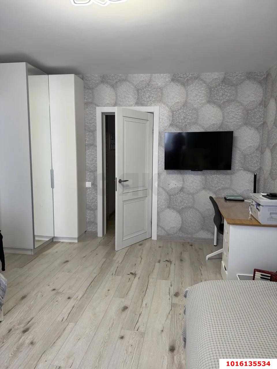 Фото №2: 3-комнатная квартира 73 м² - Краснодар, Прикубанский внутригородской округ, мкр. Славянский, ул. Красных Партизан, 107