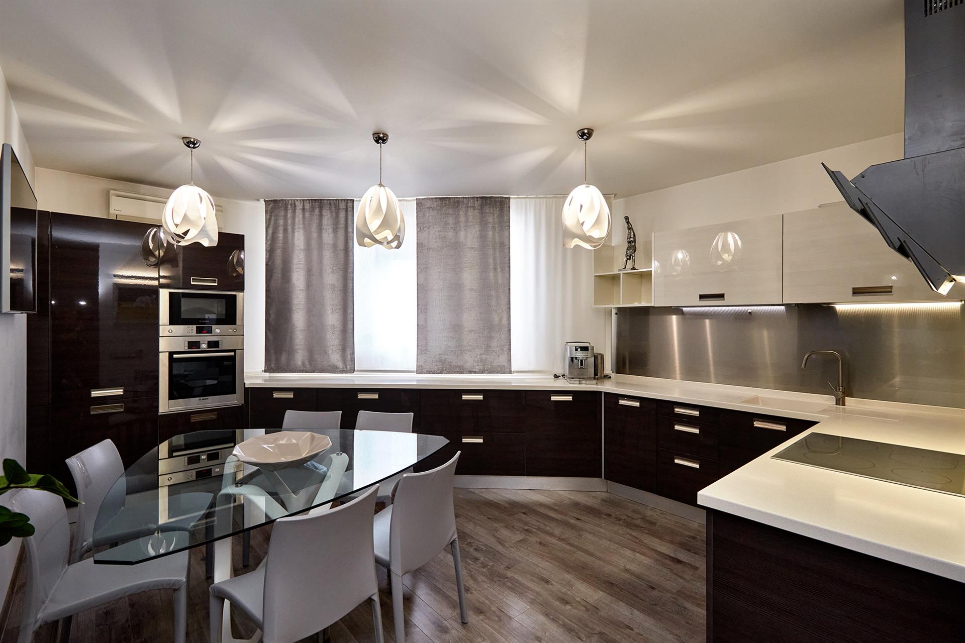 Фото №6: 3-комнатная квартира 195 м² - Краснодар, Центральный внутригородской округ, мкр. Центральный, ул. Промышленная, 49