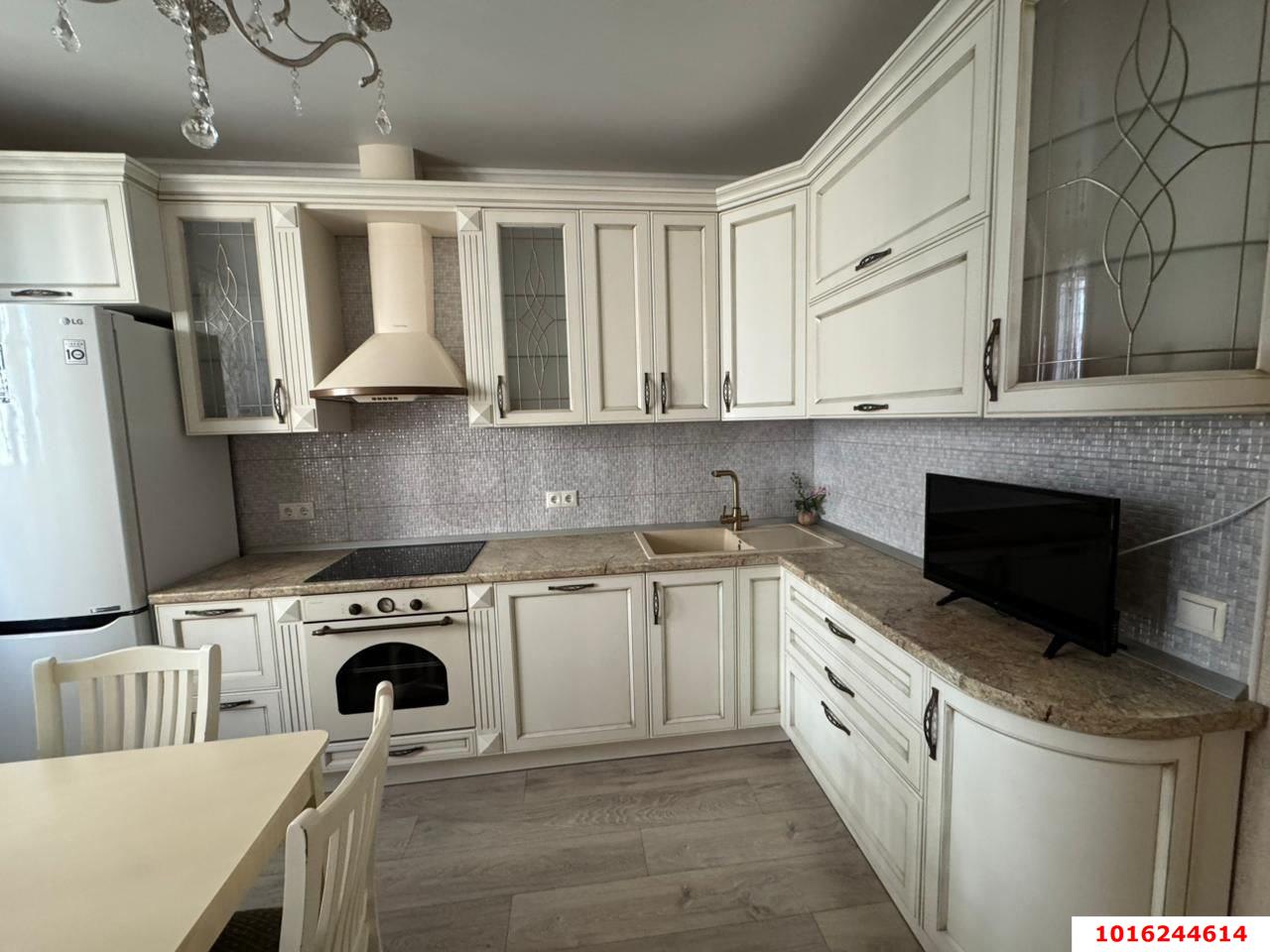 Фото №1: 1-комнатная квартира 38 м² - Краснодар, Карасунский внутригородской округ, Пашковский, жилой комплекс Гарант, мкр. Участок №24, ул. Трудовой Славы, 43к1