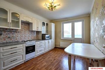 Фото №1: 2-комнатная квартира 60 м² - Краснодар, мкр. Восточно-Кругликовский, ул. Черкасская, 129/1