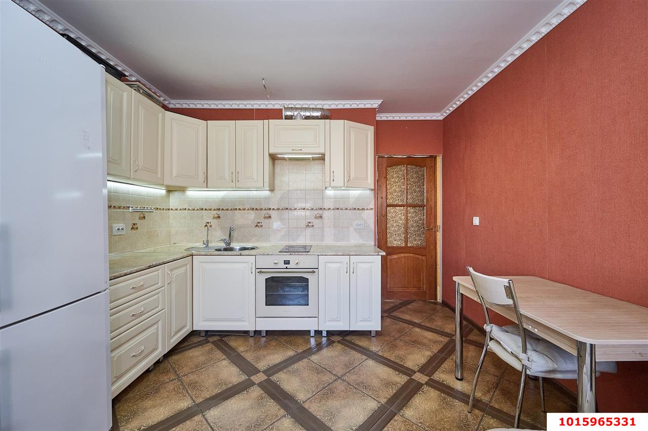 Фото №13: 2-комнатная квартира <span class="whitespace-nowrap">62 м²</span>, <span class="whitespace-nowrap">3/16 эт.</span> - Краснодар, Карасунский внутригородской округ, мкр. Гидростроителей, пр-кт имени писателя Знаменского, 9к1