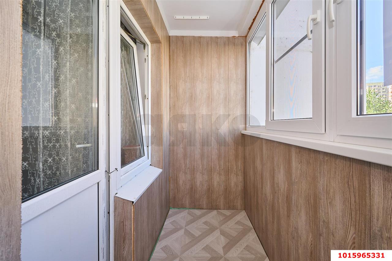 Фото №3: 2-комнатная квартира <span class="whitespace-nowrap">62 м²</span>, <span class="whitespace-nowrap">3/16 эт.</span> - Краснодар, Карасунский внутригородской округ, мкр. Гидростроителей, пр-кт имени писателя Знаменского, 9к1
