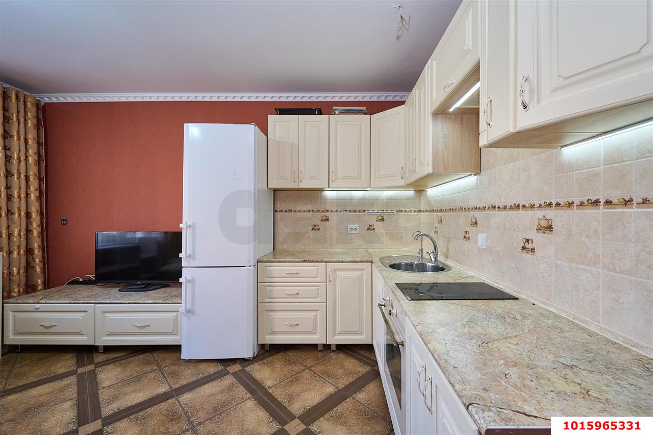Фото №8: 2-комнатная квартира <span class="whitespace-nowrap">62 м²</span>, <span class="whitespace-nowrap">3/16 эт.</span> - Краснодар, Карасунский внутригородской округ, мкр. Гидростроителей, пр-кт имени писателя Знаменского, 9к1