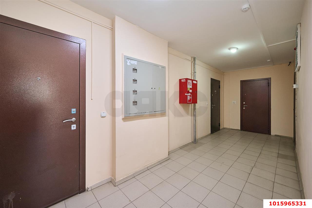 Фото №17: 2-комнатная квартира <span class="whitespace-nowrap">62 м²</span>, <span class="whitespace-nowrap">3/16 эт.</span> - Краснодар, Карасунский внутригородской округ, мкр. Гидростроителей, пр-кт имени писателя Знаменского, 9к1
